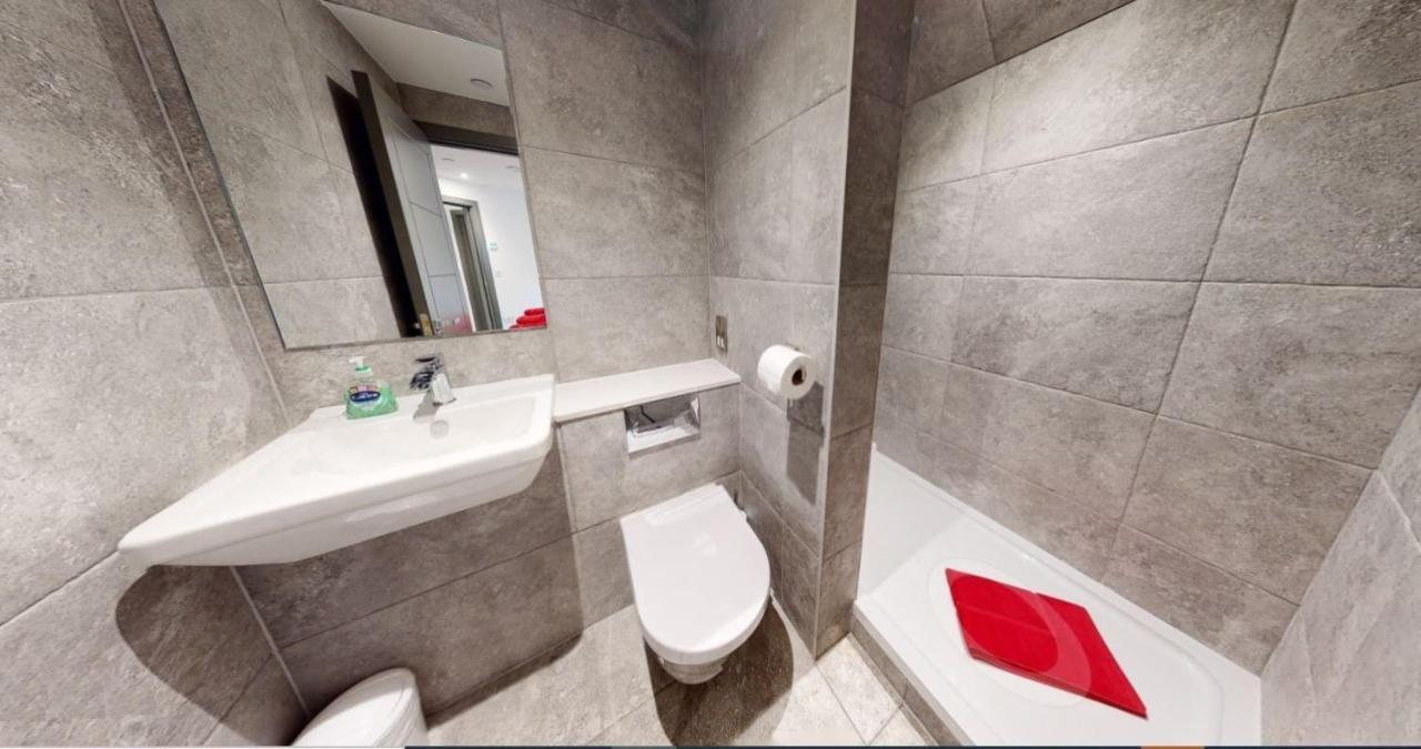 2 The View Apartments Ilfracombe - Seafront, Parking, Lift, Ev 외부 사진
