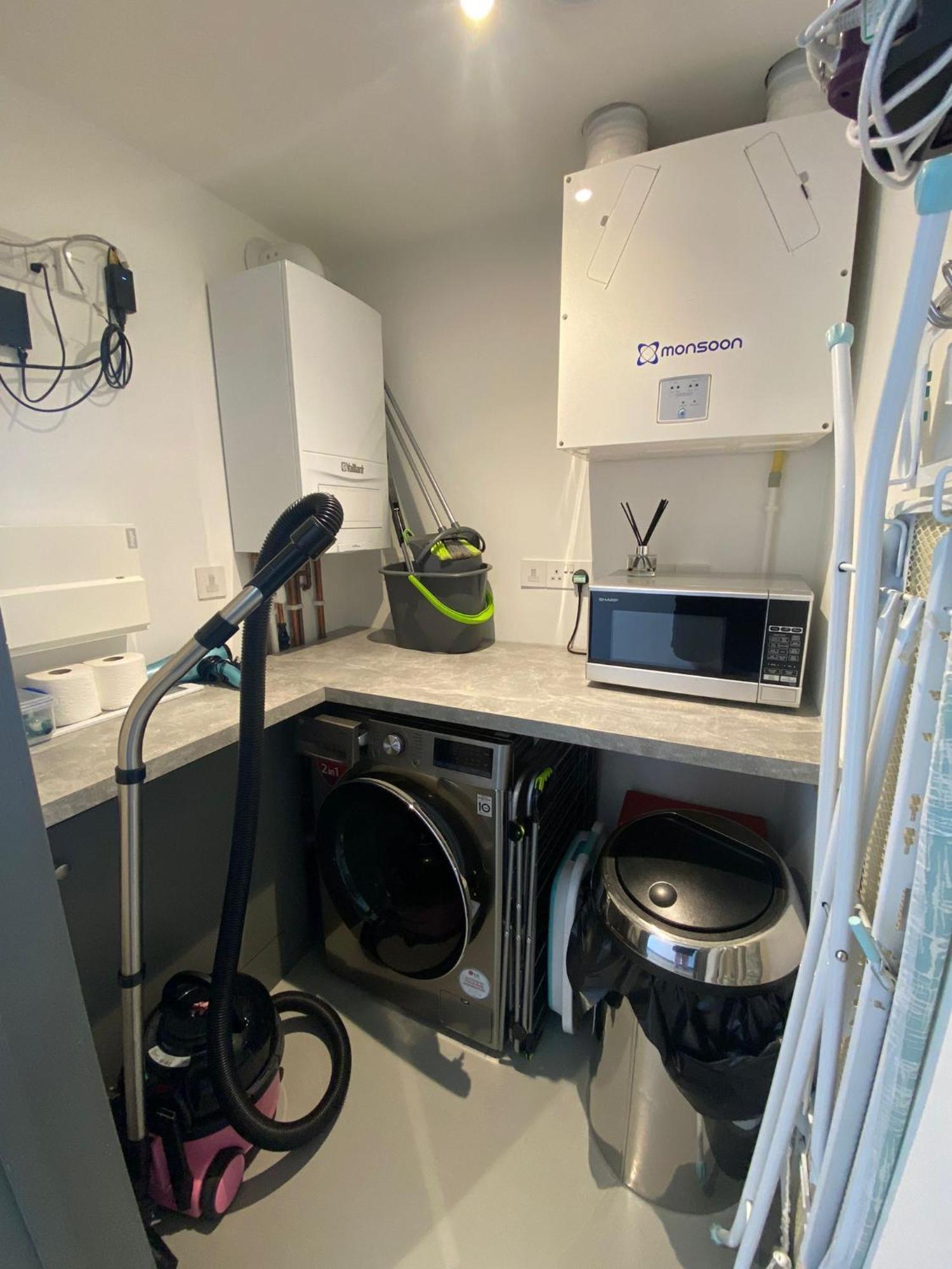 2 The View Apartments Ilfracombe - Seafront, Parking, Lift, Ev 외부 사진